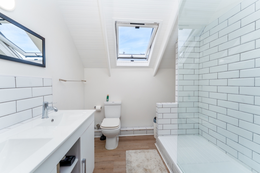 3 Bedroom Property for Sale in Noordhaven Western Cape